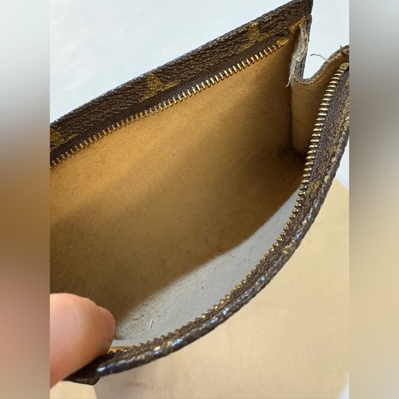 Louis Vuitton Monogram wristlet / pouch - Picture 5 of 8